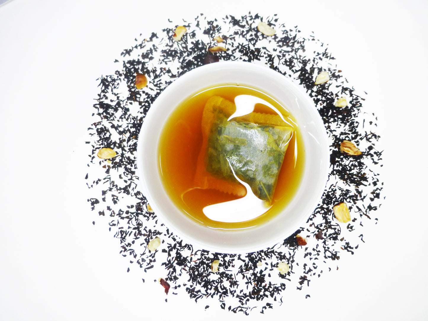 DA06- INFUSETTES Thé noir à la Noisette d'Anjou Collection DOUCEUR ANGEVINE®